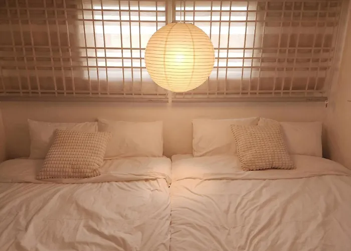 1br 2bed Apt, Cozy Jongam